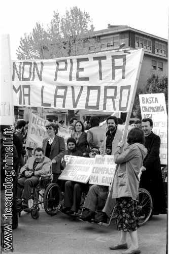 Handicappati alla manifestazione del primo Maggio