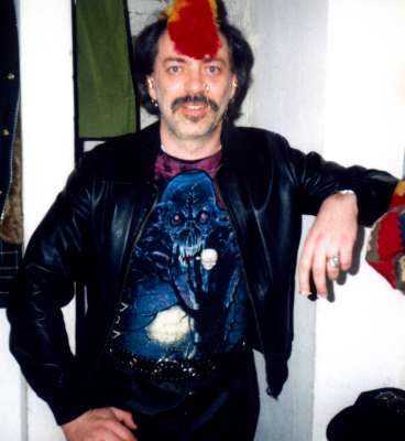 Riccardo Ghinelli vestito da Punk